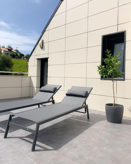 Apartmán Atico Con Esplendida Terraza Comillas Exteriér fotografie