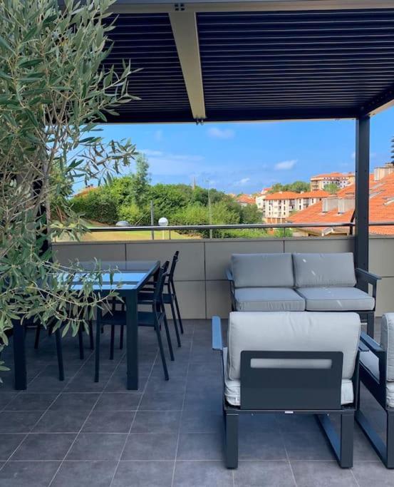 Apartmán Atico Con Esplendida Terraza Comillas Exteriér fotografie